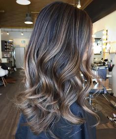 brown hair with ash blonde highlights Hair Color Flamboyage, Ash Blonde Hair Colour, Colour Hair, Long Haircuts, Spring Hair Color