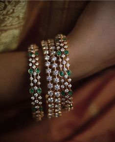 Stone Kada Bangle, Diamond Kada Bangles, Jewelry Designs Gold, Bangles Design Gold, Temple Jewelry Necklace