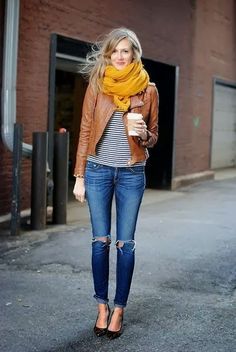 A brown leather jacket over a striped shirt is a classic look you can’t go wrong with. Mustard Scarf, Mode Tips, Leather Jacket Outfits, Cooler Look, California Style, Fashion Mode, Fall Winter Outfits, Fashion Street, Outfits Casuales