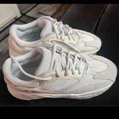 Condition: Like New Size: 9.5 Yeezy Boost 700 Analog, Adidas Shoes Yeezy, Analogues Colour, Mens Yeezy, Yeezy Shoes, Shoes Adidas, Yeezy Boost, Adidas Yeezy, Adidas Yeezy Boost