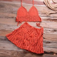 Crochet Two Piece, Short Pollera, Cover Beachwear, Crochet Set, Bathing Suit Covers, Beach Skirt, Crochet Woman, Fabric Names, Bra Women