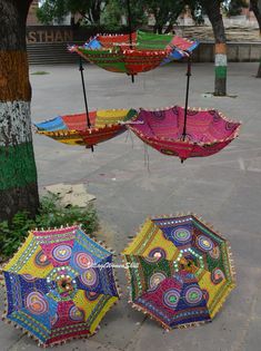 Indian Wedding Umbrella, Wedding Umbrella, Village Wedding, Umbrella Decorations, Paper Umbrellas, Umbrella Wedding, Umbrella Art, Condo Ideas, Umbrellas Parasols