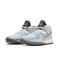 Are you looking for the perfect pair of shoes to show off your Kyrie Irving fandom? Look no further than Nike Kyrie Infinity Smoke & Mirrors, now available at KICKS CREW. Whether you’re a weekend streetballer or a pro athlete, these shoes make a bold statement while still offering unbeatable performance features with an expansive style menu. Put yourself ahead of the game with this newest colorway and experience high-end cushioning technology designed specifically for high-energy play in any sit High Top Nike Volleyball Shoes, Vball Shoes, Vb Shoes, Nike Kyrie Infinity, Volleyball Ideas, Kyrie Infinity, Nike Volleyball Shoes, High Top Nike, Pro Athletes