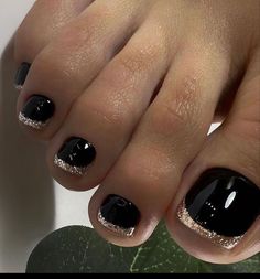 Gold Toe Nails, Black Toe Nails, Pedicure Designs Toenails, French Pedicure