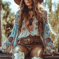 Western Chic Fashion, Linen Dress Pants, Chic Tops, Leopard Fashion, Western Chic, Jackets Men Fashion, Fashion Revolution, Boho Shirts, Bohemian Floral