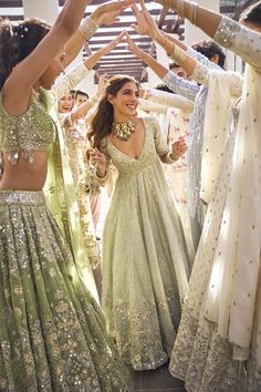 Abhinav Mishra presents NILUFER - The Summer Party of our dreams 🍾🎉 Location - @rafflesudaipur Sage Green Indian Wedding Outfit, Indian Gowns Reception, Mehndi Outfits For Bridesmaid, Mendhi Outfits Indian, Indian Designer Outfits Weddings, Unique Indian Wedding Ideas, Groom Sister Dress Indian Outfit, Poses In Traditional Wear, Bridal Mehendi Outfits