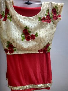 Plain Saree With Heavy Blouse, Maggam Blouse, Bridal Blouses, Simple Saree Designs, Fancy Saree, Lehenga Blouse Designs, Simple Embroidery Designs, Bridal Lehenga Red, Sari Blouse Designs