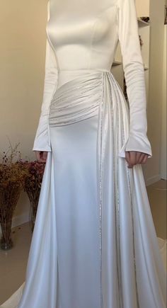 Perfect white wedding dress Wedding Modest Dresses, Modest Nikkah Dress, Modest Dress Wedding, Wedding Aesthetic Dress, Hijabi Prom Dress, Simple Nikkah, Elegant Modest Wedding Dresses, Hijab Dress Wedding, Hijabi Wedding Dress