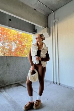 Winter outfit with Ugg Tasmin slippers and white slouch socks. Socks With Uggs, Uggs Slippers Outfit, Slouch Socks Outfit, Outfits With Socks, Ugg Socks, Winter Uggs