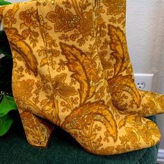 Yellow / Gold Brown Fabric Ankle Boots, 70’s Vibe, Bohemian, Fall Floral Women’s Size 7.5 Codie. I Bought These At Dillards, They Were Also Sold At Free People And Nordstroms. I’ve Never Worn Them. They Are In New Condition. Great With Denim And A Fall Sweater, Or A Skirt. I Have A Gold Velvet Duster Listed That Would Be Cool With These As Well. My 3 College Daughters Recently Moved Out And I’m Cleaning Out Mine And Their Closets, So Check Out My Other Listings. Let Me Know If You Have Any Quest 1970s Boots, 70s Boots, 70s Shoes, Velvet Duster, Bohemian Fall, Fringe Fashion, Free People Boho, Gold Velvet, Fall Sweater