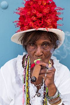 Cuban Portrait, Cuba Culture, Cuban Women, Afro Cuban, Cuban Cigars, People Of The World, World Cultures