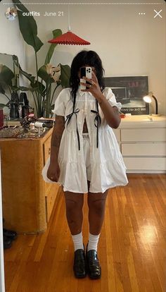 Monochrome Set Outfit, Overalls With Button Up Shirt, Alternatives To Jeans, Curvy White Dress, Poor Things Fashion, Lace Bloomers Outfit, Midsize Eclectic Fashion, Plus Size Indie Sleaze, Oversize Summer Outfit