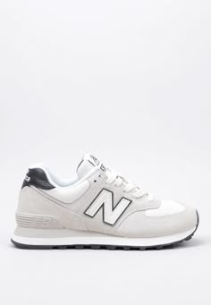 Encuentra el mejor precio en 574 NEW BALANCE en Krackonline | Envíos 24/72h | Devoluciones gratuitas 574 New Balance, Zapatillas New Balance, Staple Shoes, Shoes For School, Trendy Shoes Sneakers, Expensive Shoes, Preppy Shoes, Pretty Shoes Sneakers