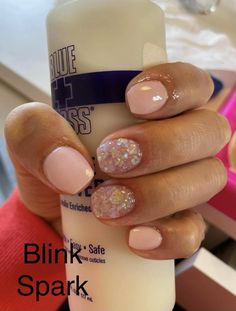 Neutral Pink Nail Colors, Dip Glitter Nails, Neutral Pink Dip Powder Nails, Neutral Pink Nails With Glitter, Neutral Pink Dip Nails, Short Dip Powder Nails Spring Pink, Light Pink Dip Powder Nails Short, Short Dip Nails, Natural Gel Nails