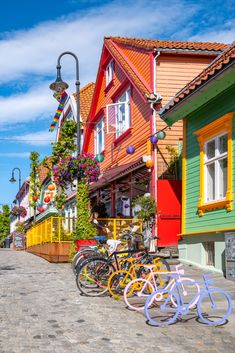 Fargegaten in Stavanger Magical Places Aesthetic, Norway Stavanger, Norway Culture, Norway Aesthetic, Stavanger Norway, Norway Nature, Best Countries To Visit, World Most Beautiful Place, Best Vacation Destinations