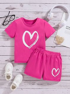 Hot Pink Casual Collar   Colorblock,Geometric,Heart  Embellished Slight Stretch  Young Girls Clothing Geometric Heart, Summer Hot, Dresses Kids Girl, T Shirt And Shorts, Pink Shirt, Girl Clothes, Casual Girl, Heart Patterns, Shorts Set