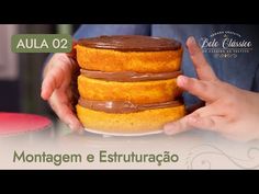 a person holding a stack of cakes with chocolate frosting on top and the words monagen e estrutracao above it