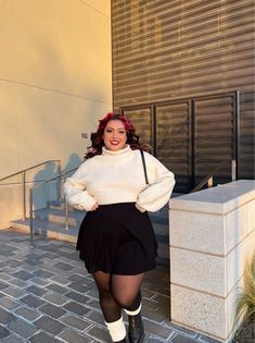 Snow Day Outfit Plus Size, Plus Size Fall Outfit Inspo 2024, Plus Size Fall Fashion For Women Date Night, Cottagecore Aesthetic Fashion Plus Size, Mid Size Feminine Style, Simple Alternative Outfits Plus Size, Plus Size Ootd Ideas, Gen Z Fashion Plus Size, Sophisticated Style Plus Size