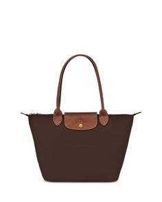 A perfectly pared-down take on an iconic design, this lightweight Longchamp tote is just right for your everyday commute. Visual Wishlist, Longchamp Le Pliage Large, Bag Closet, Longchamp Tote, Nurse Inspiration, Nylon Tote Bag, Longchamp Bag, Girly Bags, Nylon Tote Bags