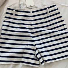 Zara Striped Shorts Navy White Outfit Short, Blue And White Shorts, Zara Shorts, Striped Shorts, Navy White, White Color, Navy And White, White Shorts, High Waist