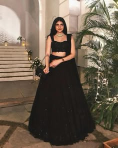 Graduation Traditional Outfits, Lehenga Outfits Simple, Simple Wedding Outfits Indian, Photoshoot Ideas In Lehenga, Stitched Lehenga Ideas, Graduation Outfit Ideas Indian, Black Desi Outfit, Lehenga Ideas Simple, Black Gown Indian