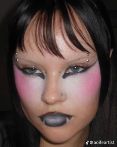 Scifi Makeup, Eye Makeup Avant Garde, Y2k Drag Makeup, Goth Characters, Alternative Drag Makeup, Goblin Brain, Editorial Makeup Looks Avant Garde, Paranormal Cirque, Interesting Makeup