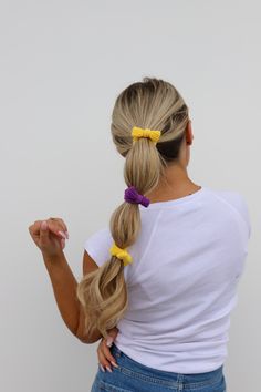 Our fan fav is here in new gameday colors specifically made in mind for your favorite team! Now you can pull your hair back, cheer on your team and STILL look cute! Comes in a stretchy spandex material and have a simple bow on it that gives them that feminine touch! They are perfect if you need a tight elastic for your high intensity workout, but still offer a stylish look and this elastic is just fabric with no elastic on the inside to damage your hair. Perfect for pool days, high intensity wor Slick Back Ponytail, Back Ponytail, Slicked Back Ponytail, Simple Bow, Slick Back, Hair Back, High Intensity Workout, Pool Days, Wet Hair