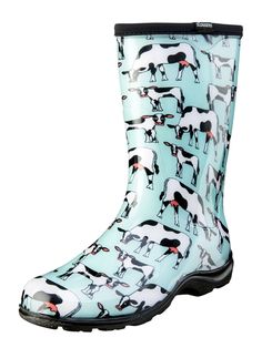 Rain Boots Fashion, Garden Boots, Cow Gifts, Rain Shoes, Rain Garden, Comfortable Boots, Rubber Boots, Lovely Clothes, Fashion Images