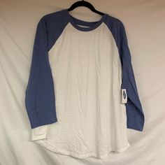 Nwt Old Navy Baseball Tee. White With Blue Sleeves. Size Xxl. Smoke Free And Pet Free Home. Baseball Tee Outfit, Baseball Tee Outfits, Outsiders Outfits, Avengers Dr, Baseball Tees For Women, Old Navy Outfits, Got A Job, Baseball Tee Shirts, Camp Rock