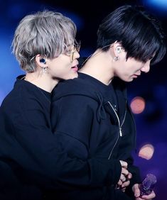 Jikook In Concert, Jikook Concert Photos, Bts Maknae Line, Bts World Tour, Jung Kook, Fan Fiction, Bts Lockscreen, Celebrity Art, Jimin Jungkook