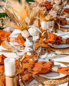 Idée déco table de mariage coloré automne. Un mariage plus tard. Mariage nature chic idées mariage décoration mariage automne fall wedding inspo wedding decor mariage coloré mariage champetre, Un mariage plus tard. Brown Picnic Ideas, Fall Picnic Decor, Fall Picnic Table Decor, Terracotta Birthday Theme, Thanksgiving Picnic Ideas, Fall Picnics, Glam Picnic, Valentines Picnic