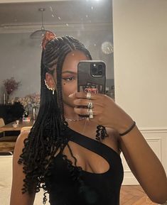 marssss_x on ig ⭐️ Weaving Hairstyles, Big Box Braids Hairstyles, Braids Hairstyles Pictures, Cute Box Braids Hairstyles, Protective Hairstyles Braids, Pretty Braided Hairstyles, Curly Girl Hairstyles, Cornrow Hairstyles