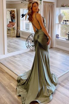 Curele de spaghete verzi satin rochie de bal din satin fără spate Backless Mermaid Prom Dresses, Senior Prom Dress, Dress For Women Party, Olive Green Bridesmaid Dresses, Women Party Dress, Green Spaghetti, Senior Prom Dresses, Mermaid Prom Dress, Spaghetti Strap Prom Dress