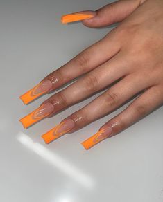 Elegant Nails Classy, Classy Summer Nails, Nail Ideas 2022, Orange Nail Ideas, Gold Gel Nails, Orange Nail Art, Orange Acrylic Nails, Nails Orange, Nails Elegant