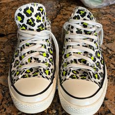 Never Worn Cool Animal Print Chuck Taylor Classic Lace Up Sneaker Men’s 9 Women’s 11 Converse Custom, Shoes Converse, Sneaker Men, Womens Converse, Converse Shoes, Chuck Taylor, Chuck Taylors, Womens Shoes Sneakers, Leopard Print