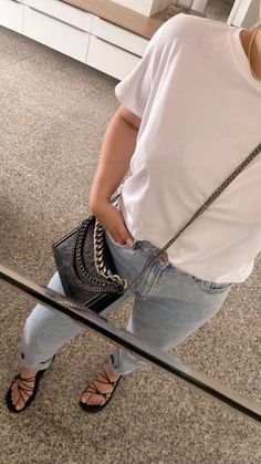 Outfit Fiesta Infantil, Casual Oufits, Outfit Minimalist, Smart Casual Women, Fiesta Outfit, Looks Street Style, Girl Inspiration, Causual Outfits, Effortless Chic