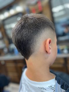 Fohawk Haircut Fade, Kids Fade Haircut, Kid Boy Haircuts, Boys Haircuts With Designs, V Cut Hair, Baby Haircut, Short Hair For Boys