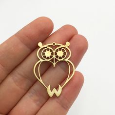 2pcs Raw Brass Owl Charm, Brass Owl Pendant, Bird Charms for Jewelry Making, Owl Earring Charm, Laser Cut Brass Findings RW-1196 Material; Brass Size: 25x34mm Hole Size: 1.45mm Plating: Raw Quantity: Optional All of our products are manufactured by us. If you want to order more products in stock, you can freely contact us. Our Products; -Nickel-free -Lead-free -High quality If you have any questions, feel free to contact us. You can read the explanations and policies for return and exchange cond قلادات متدلية, Earring Charm, Gold Tattoo, Charms For Jewelry Making, Charms For Jewelry, Owl Earrings, How To Make Paper Flowers, Bird Charm, Owl Pendant