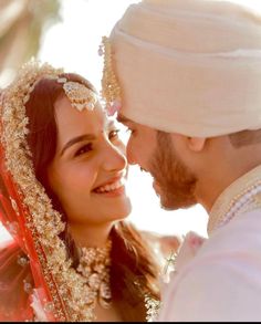 Vivah Mandap, Mumbai Wedding, Engagement Photography Poses