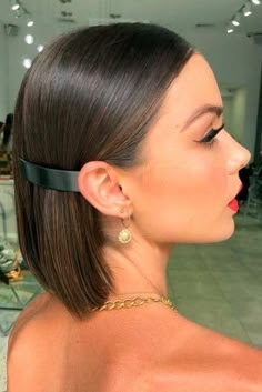 Southern Hair, Wedding Hairstyles For Short Hair, Kort Bob, Polished Hair, Formal Hair, Hair 2018, Short Straight Hair, Jacket Zipper, Short Wedding Hair