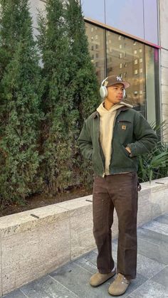 Men’s Fall Essentials, Men’s Cargos Outfit, Mens Simple Streetwear, Mens Chill Outfits Winter, Mens Colorado Outfit, Mens Outfits Date Night Casual, Mens Outfits Carhartt, Bay Area Aesthetic Outfits Men, Mens Style California