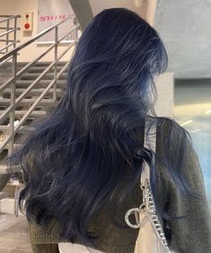 Midnight Blue Hair, The Inheritance Games, Dyed Hair Blue, Inheritance Games, Zodiac Academy, Hair Streaks