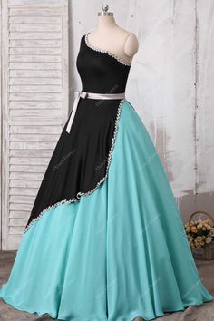 Ball Gown Designs, Gown Party Wear, Long Gown Design, Long Gown Dress, Long Dress Design, Indian Gowns Dresses, Kids Designer Dresses, Quinceanera Dress, Designer Party Wear Dresses