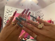 Zebra Print Acrylic Nails French Tip, Zebra Square Nails, Long Zebra Nails, Y2k Zebra Nails, Tarayummy Nails, Zebra Print Acrylic Nails, Zebra Print French Tip Nails, Zebra Nails Acrylic, Red Zebra Nails