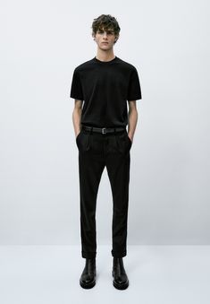 Massimo Dutti SHORT SLEEVE - T-shirt basic - black Basic Outfits, Summer Looks, Black Noir, Black Tshirt, Casual Style, Neck T Shirt, Short Sleeves, Spring Summer