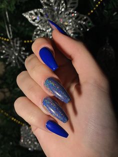 Royal Blue And Silver Nail Designs, King Blue Nails, Classy Blue Nails, Royal Blue And Silver Nails, Royal Blue Acrylic Nails, Simple Prom Nails, Teen Nails