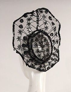 GOTHIC 1870’S VICTORIAN WIRED NET HEADPIECE BONNET W JET BEADS & SEQUINS | eBay Victorian Hat Fascinator For Parties, Victorian Party Fascinator Hat, Victorian Party Fascinator, Wire Crown Headpieces, Victorian Headpiece, Wire Crown, Lace Headpiece, Wire Netting, Antique Wardrobe