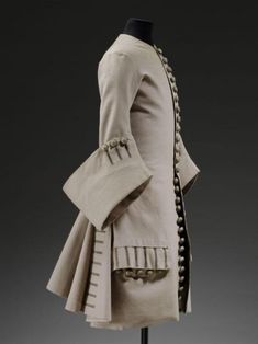 Sarah Churchill, 1600s Clothing, Georgian England, Georgian Fashion, Ancient Fashion, Stede Bonnet, 17th Century Fashion, Riding Habit