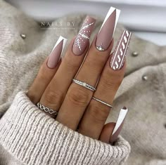 Snow Nails, Christmas Nails Acrylic, Xmas Nails, Elegant Nails, Luxury Nails, Pretty Acrylic Nails, Long Acrylic Nails