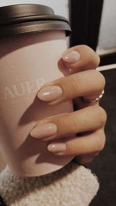 Nude nails Bare Nails, Nagellack Trends, February Nails, Almond Shape Nails, Ombre Nail Designs, Almond Nails Designs, Nature Tattoos, Cool Nail Designs, Nail Arts